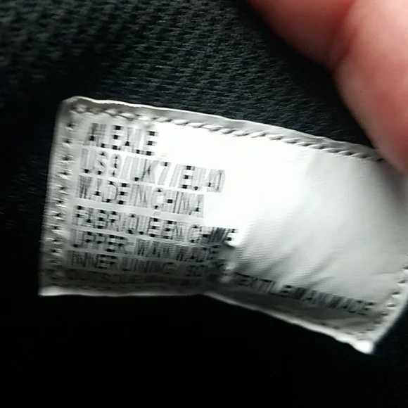 Booties NEW with tags - Picture 5 of 6